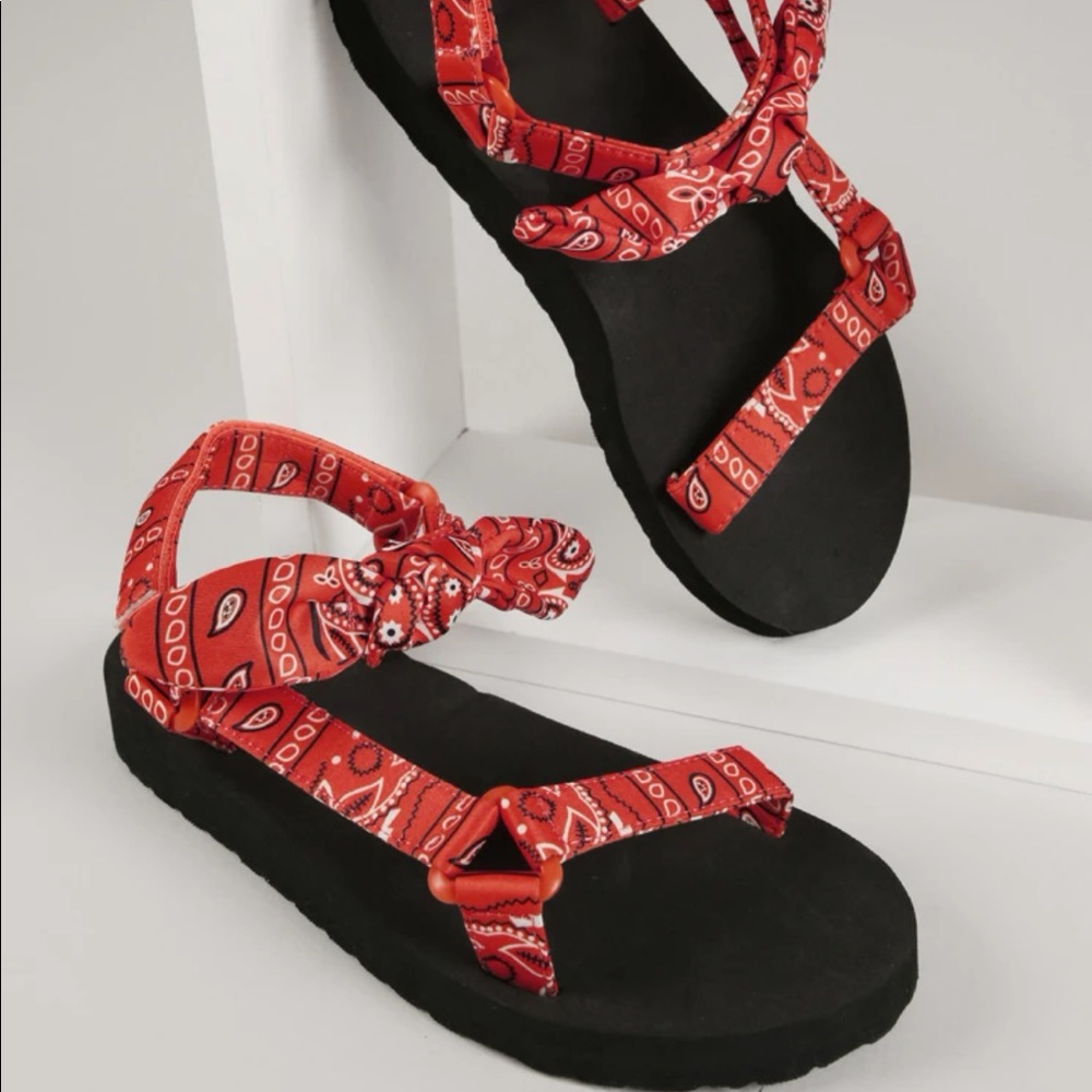 ASOS PAISLEY RED SANDALS - Picture 2 of 2